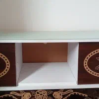 میز تلویزیون در حد نو