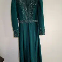 لباس مجلسی|لباس|پیشوا, |دیوار