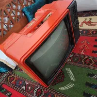 تلویزیون نوستالژی|تلویزیون و پروژکتور|رودهن, |دیوار