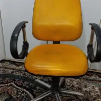 صندلی اداری گردان
