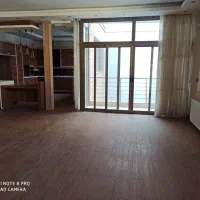 خیابان آذر طبقه اول ۱۲۰ متر دو خواب تک واحدی