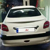 ماشین 206SD سفید تمیز مرتب