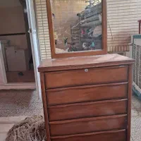 لوستر و دراور و ۲ لنگه کمد|لوستر و چراغ آویز|کاشان, فاز ۲ ناجی آباد|دیوار