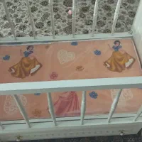 تخت گهواره ای کودک  سالم