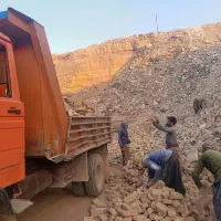 آجر فشاری دسته دو آجر کهنه و نو