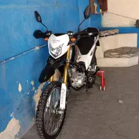 پرواز|موتورسیکلت|میانه, |دیوار