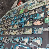 خریدار گوشی تعمیری و اوراق