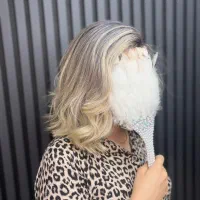 مدل برای رنگ مو
