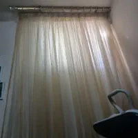 پرده حریر طلایی