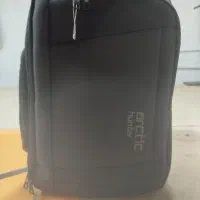 کارگر ساده برای برشکاری پارچه