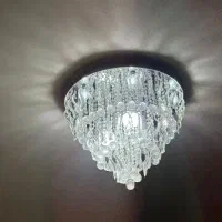 دو عدد لوستر پذیرایی و آشپزخانه