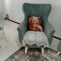 مبل  تک
