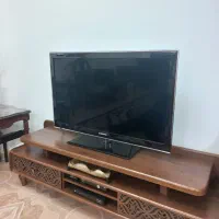 تلویزیون سامسونگ ۴۲ با زیر تلویزیونی