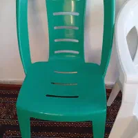 دوعددصندلی پلاستیکی
