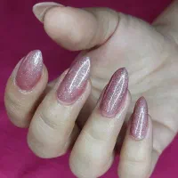 کاشت ناخن حرفه ای