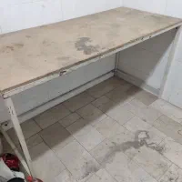 میز کار فلزی