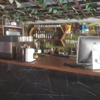 فروش بار گرم و سرد کافه