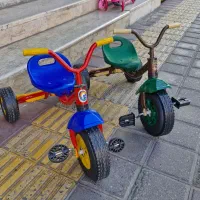 ماشین بچه|اسباب‌بازی بچه|رشت, فلسطین|دیوار