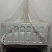 گهواره بچه فروشی درحد نو