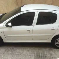 پژو ۲۰۷i فقط ی گلگیر رنگ