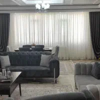 مبلمان 8 نفره و میز ناهار خوری در حد نو