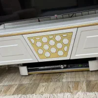 میز  تلویزیون در حد نو