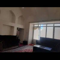 طاق چشمه قابل سکونت تمام امکانات آب برق گاز|فروش زمین و ملک کلنگی|جرقویه, |دیوار