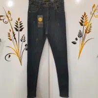 شلوار لی زنانه