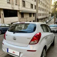 هیوندا i20 مدل 2015 فول، بی رنگ،کم کارکرد