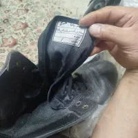 پوتین سربازی|کیف، کفش، کمربند|مشهد, پایگاه شکاری|دیوار