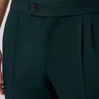 استخدام  فوری چرخ کار ماهر و نیمه و اتو کار خانم