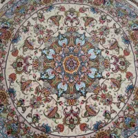 فرش گرد اندازه یک متر ونیم در یک متر ونیم دستباف