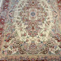 فرش دستباف ترنج گلدان دار