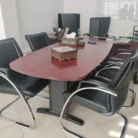 میز کنفرانس