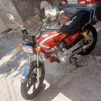 موتور سیکلت ۲۰۰ کویر