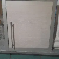 کابینت یه در