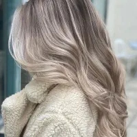 جشنواره ویژه آموزش رنگ مو ومیکاپ