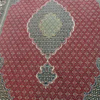 فرش ۱۲ متری و۲ عددمیز تلویزیون در حد نو