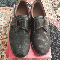 کفش پسرانه ورنی سایز38|کفش و لباس بچه|قم, سراجه|دیوار