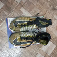 کفش ورزشی|کیف، کفش، کمربند|شیراز, لاله|دیوار