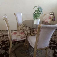 مبل ومیزناهارخوری وویترین