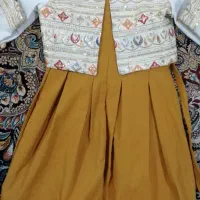 سارافن دخترانه|لباس|شیراز, باغ تخت|دیوار