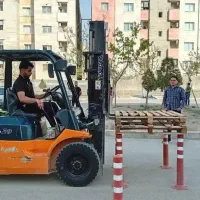 آموزش رانندگی خودروهای سنگین سبک وماشین آلات صنعتی|خدمات آموزشی|تهران, نیاوران|دیوار