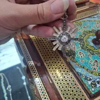 پلاک نقره به همراه زنجیر|بدلیجات|تهران, میدان ولیعصر|دیوار