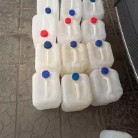 تعدادی ظرف۱۰لیتری