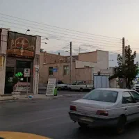 فروش تجاری شیک و‌خاص در میدان ورزش