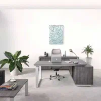 منشی آموزشگاه