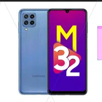گوشی 32m بدون خط و خش با شارژر با کارتون