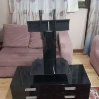 میز تلویزیون شیشه ای