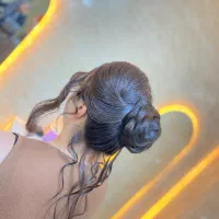 شنیون و میکاپ حرفه ای ۶۰۰